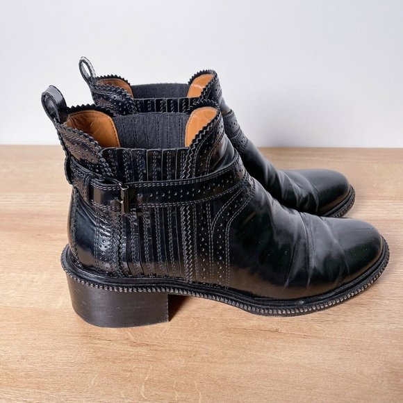 ❤️SOLD❤️Givenchy Boots - Picture 5 of 9